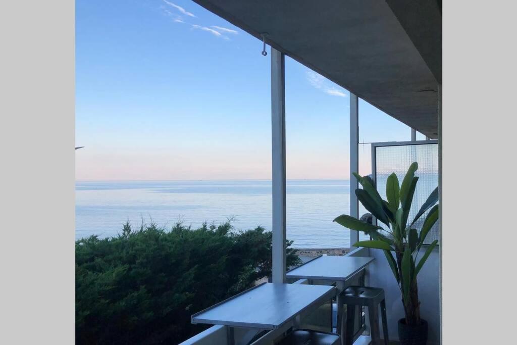 Charmant Studio Avec Terrasse Vue Mer A 50 M Sainte-Maxime Ngoại thất bức ảnh