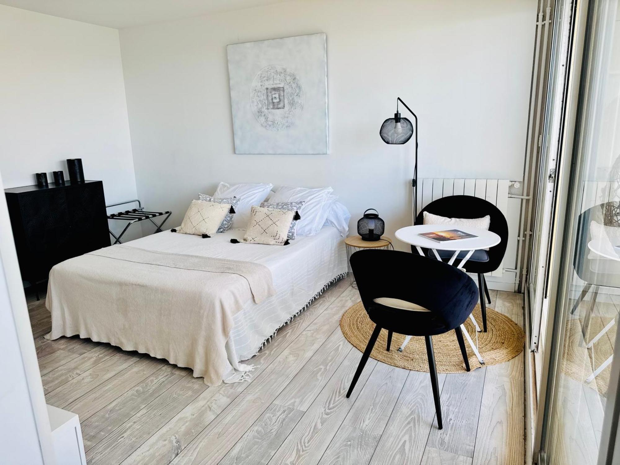Charmant Studio Avec Terrasse Vue Mer A 50 M Sainte-Maxime Ngoại thất bức ảnh